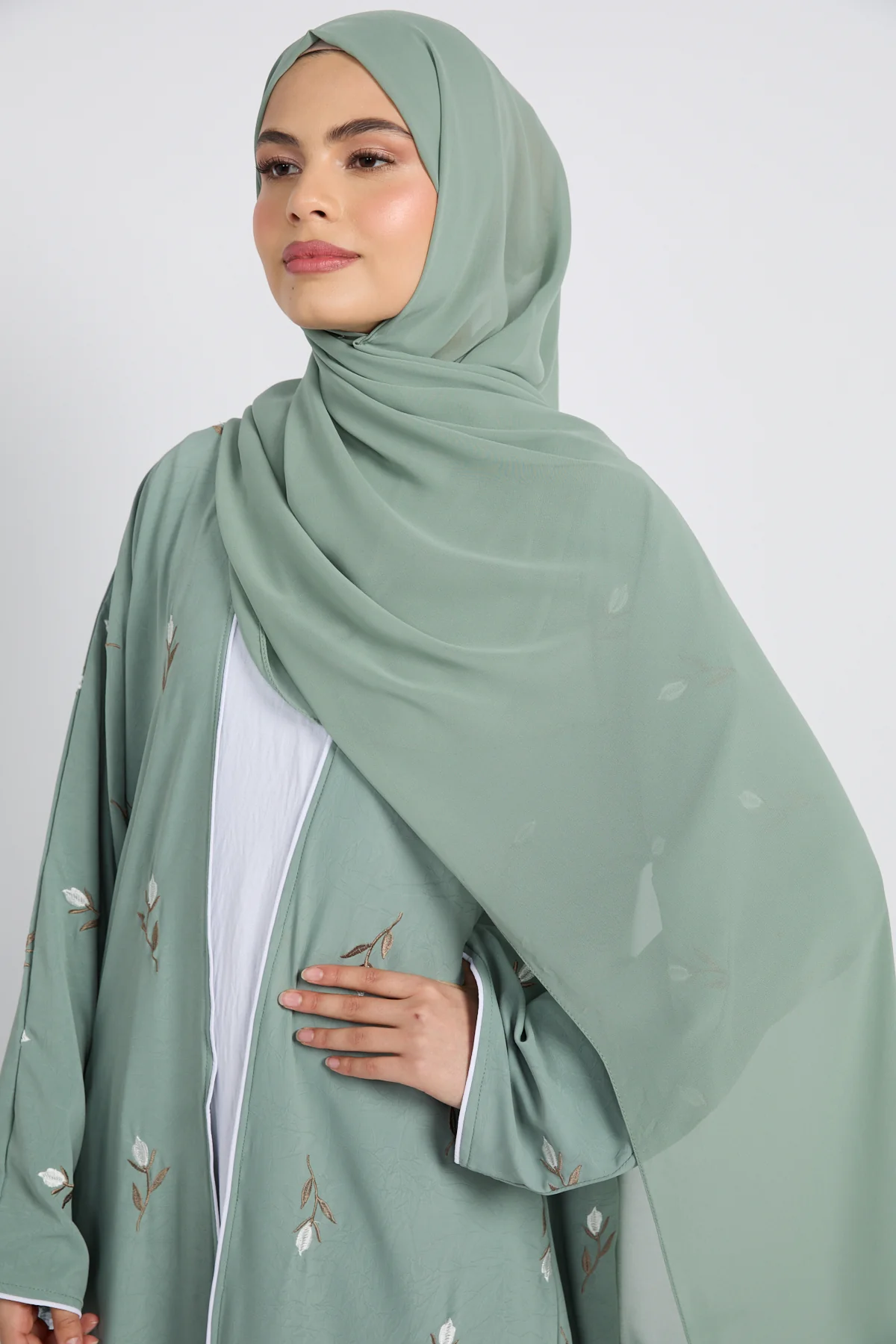 Sage Bloom Four Piece Abaya Set - Image 2