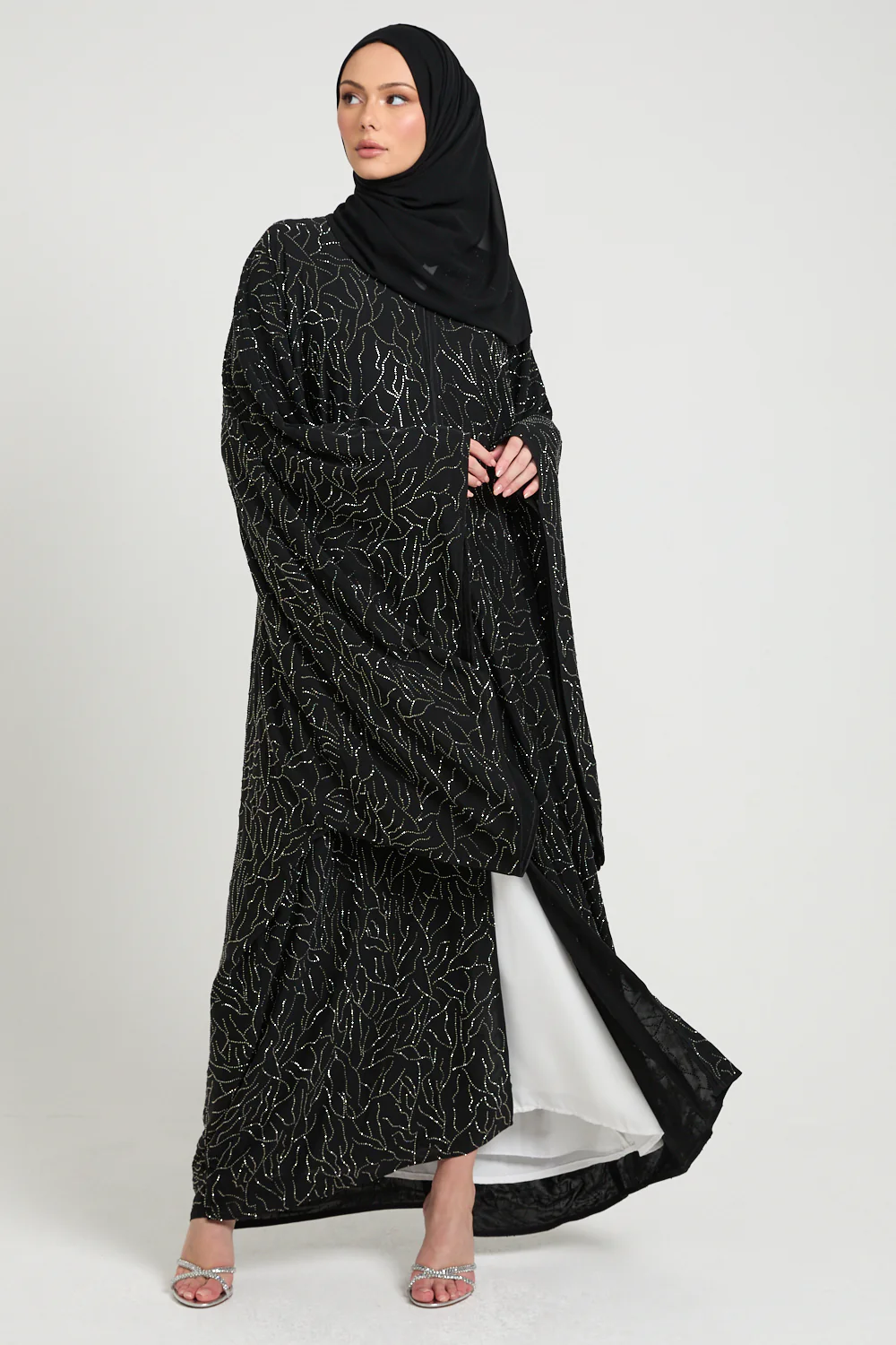 Noir Stardust Embellished Open Farasha – Luxe Edition
