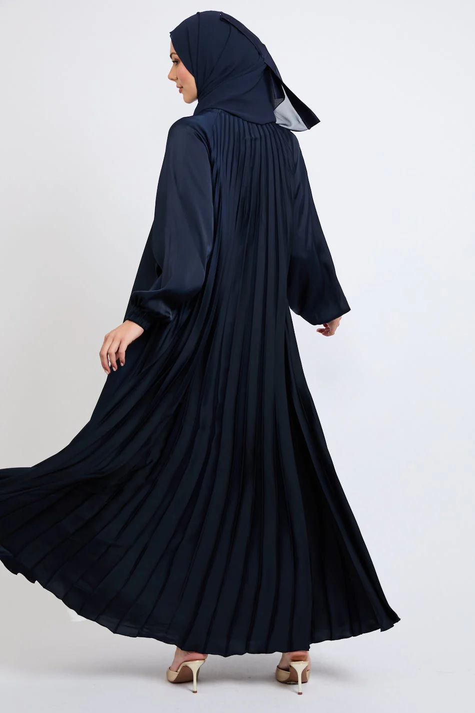 Umbrella Cut Open Abaya with Pleated Back Detailing - Navy - Image 9