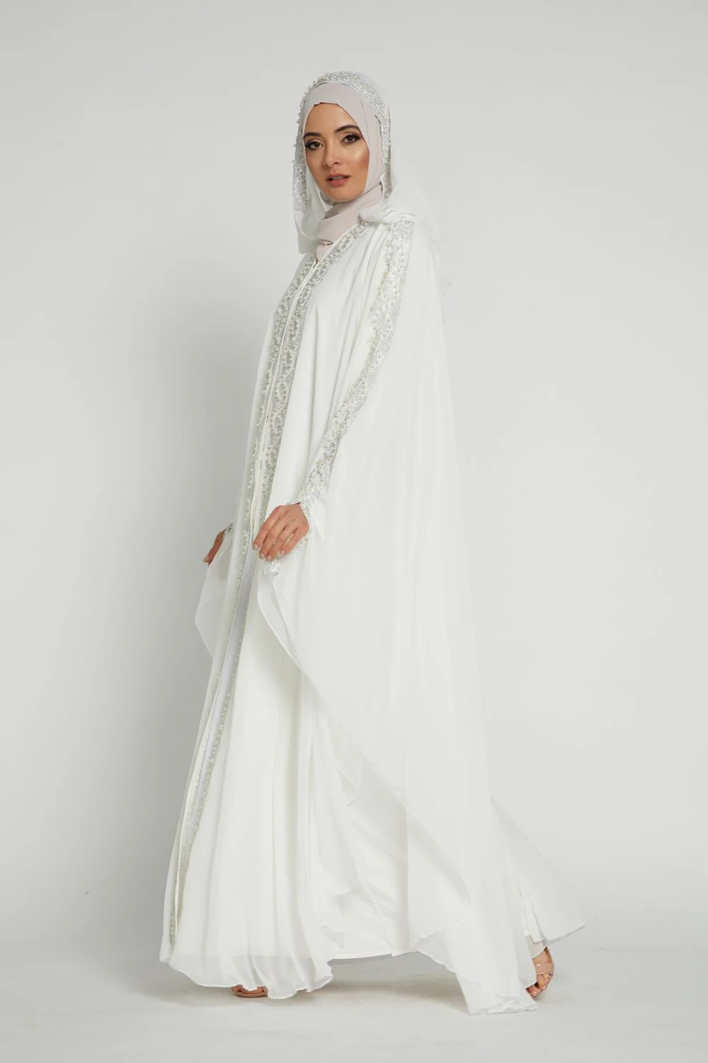 White Gemstone Farasha With Hood - Image 4