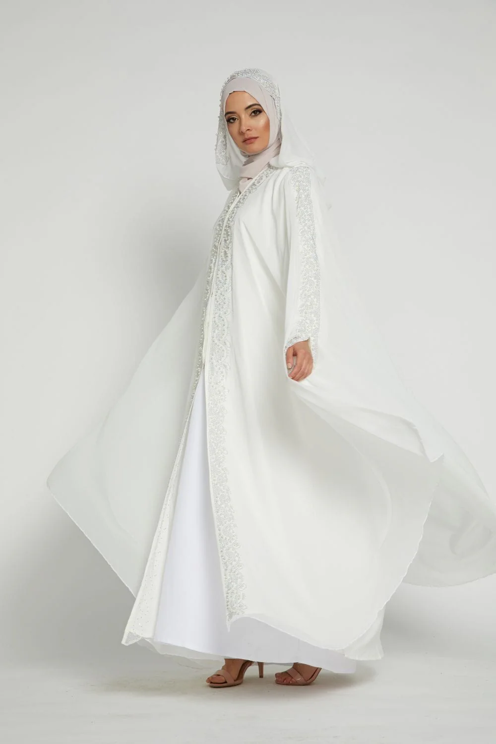 White Gemstone Farasha With Hood - Image 5