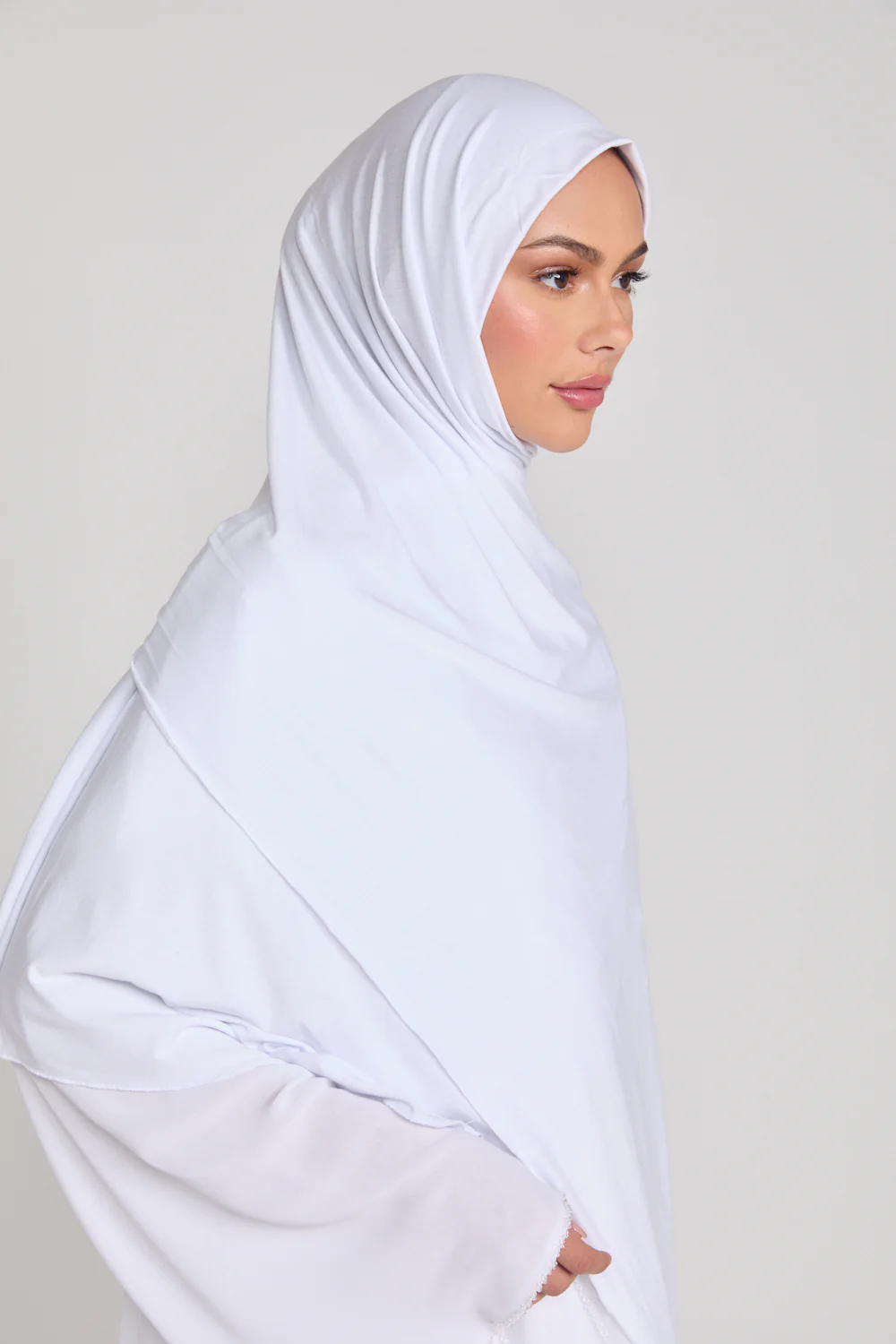 Winter White Jersey Hijab - Image 4